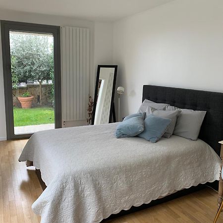 Chambres Dans Maison D'Architecte Suresnes Exterior photo